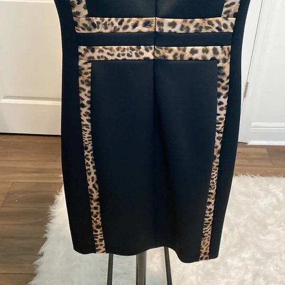 Calvin Klein Animal Print Trim Dress - Picture 6 of 6